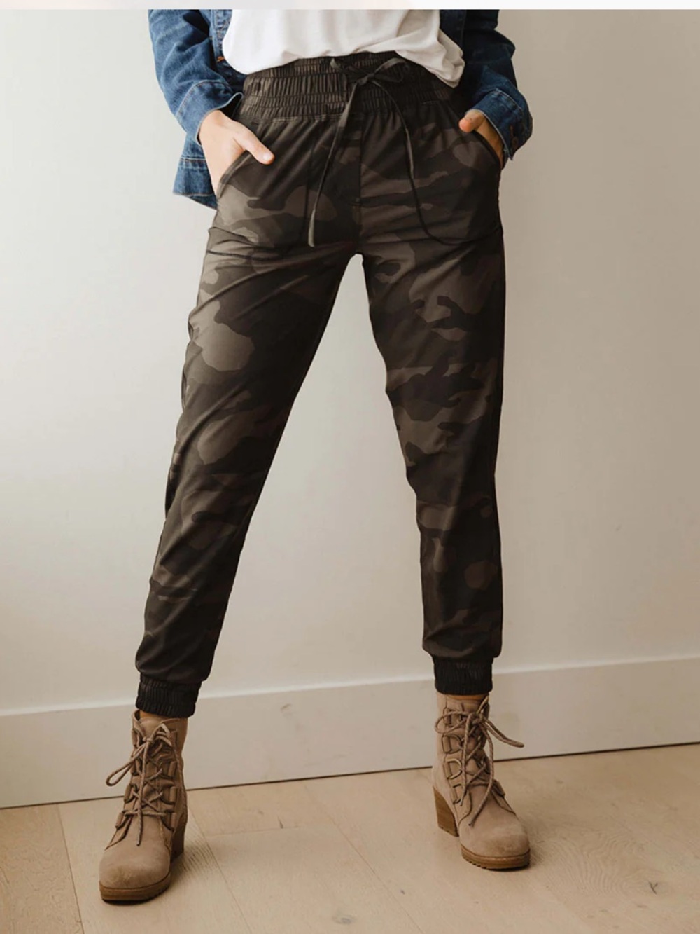 Albion Camo Destination Elastic-Waist Jogger Pants Olive Camo Size M Activewear